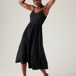 Athleta Elation V-Neck Hybrid Dress | Black Size M NWT